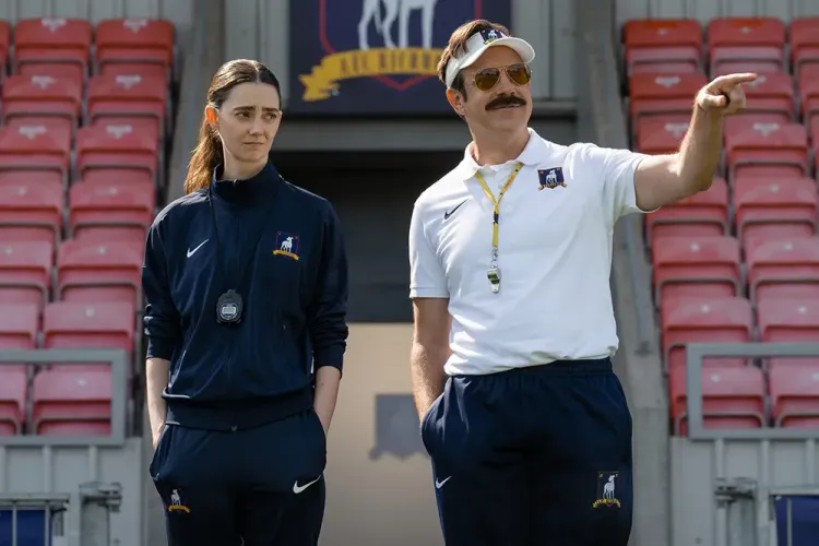 Ted Lasso | 4ª temporada revela primeiras fotos e janela de estreia em 2026